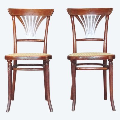 2 sedie Thonet n. 221 con intarsi in bronzo, circa 1910
