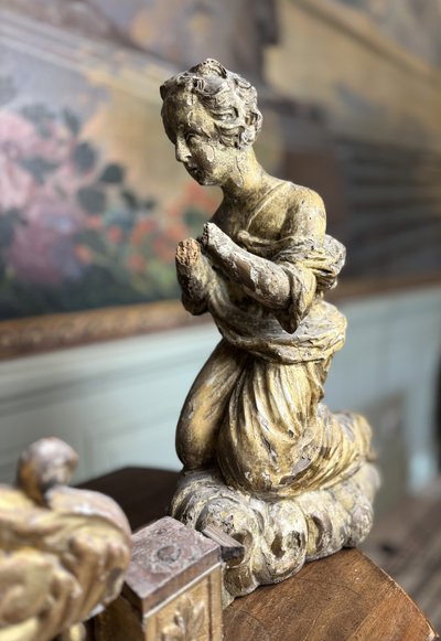 Coppia di angeli e galleria dell'altare - XVII secolo