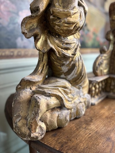 Coppia di angeli e galleria dell'altare - XVII secolo