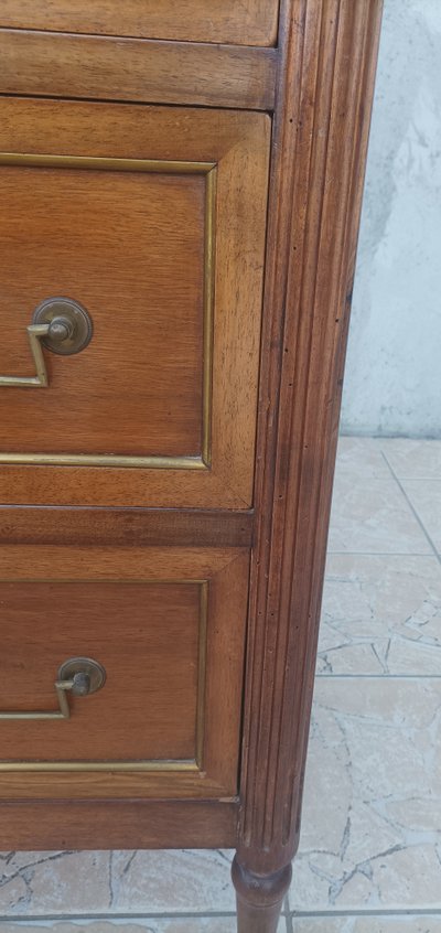 Cassettiera Luigi XVI in mogano con 6 cassetti