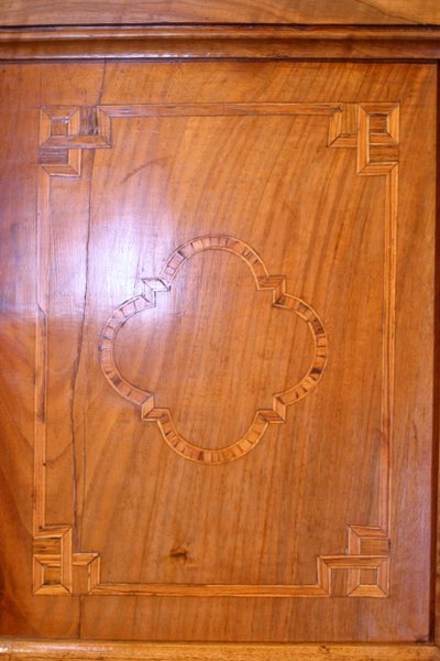 Large scriban sideboard in blond walnut