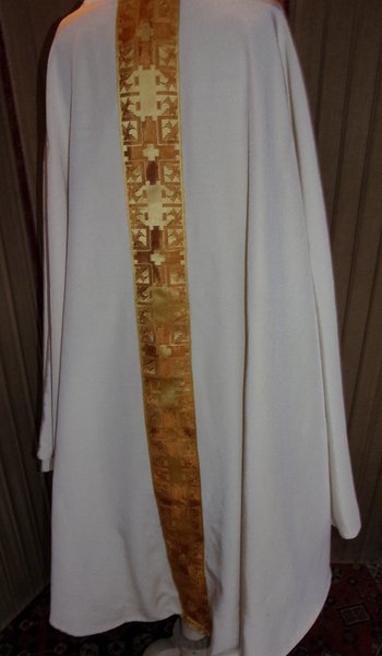 Chasuble de forme gothique, époque milieu XXe siècle
