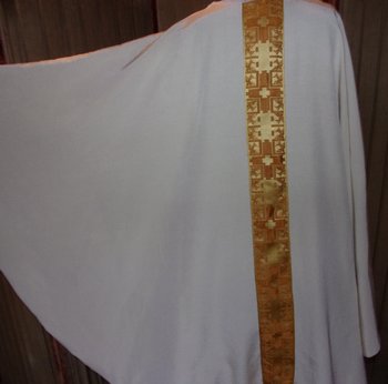 Chasuble de forme gothique, époque milieu XXe siècle