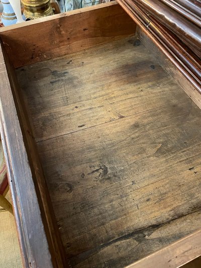 Uomo in piedi, guardaroba Luigi XIV