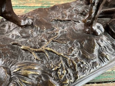 Grande animale in bronzo firmato Alfred Dubucand – Cane da caccia e lepre – XIX secolo