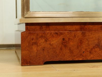 Coppia di vetrine in ottone e olmo – 1950