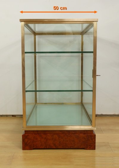 Coppia di vetrine in ottone e olmo – 1950