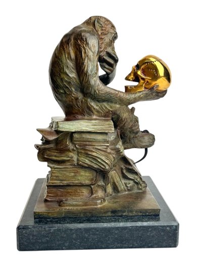 Wolfgang Hugo Rheinhold scultura in bronzo Scimmia con teschio