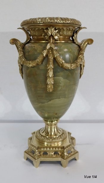  Important Trumeau, in the Louis XVI style - Early XXth century