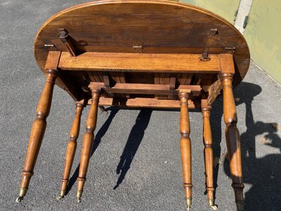 Tble à volets ovale en merisier