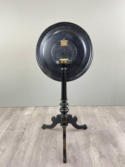 Victorian style tilting top pedestal table – 19th century
