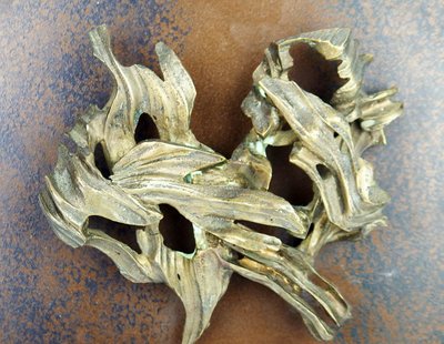Scultura astratta in metallo nello stile di Jean Campa
