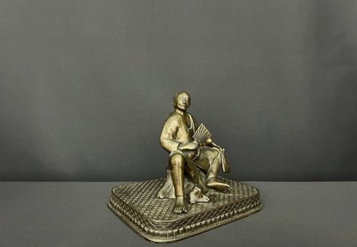 Scultura in bronzo raffigurante uno studioso seduto – Giappone, periodo Meiji (1868-1912)