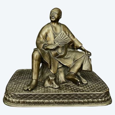 Scultura in bronzo raffigurante uno studioso seduto – Giappone, periodo Meiji (1868-1912)