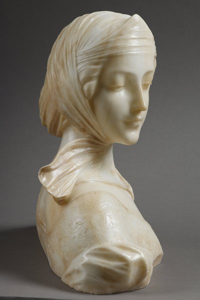 Busto di giovane donna in alabastro, firmato sul retro "A Genna" - Amadéo Gennarelli (1881-1943)