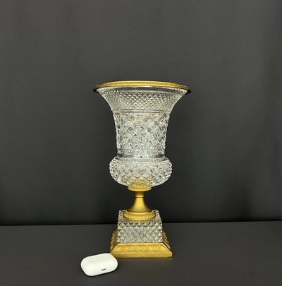 Vaso mediceo in cristallo molato e bronzo 