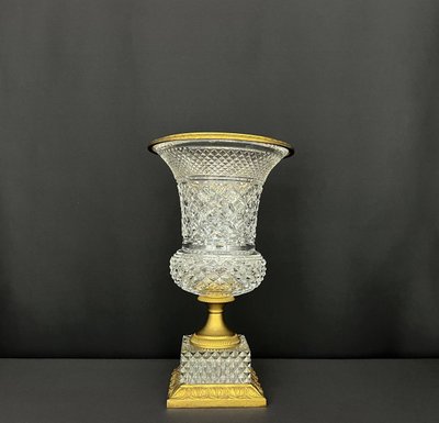 Vaso mediceo in cristallo molato e bronzo 