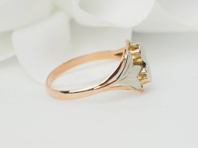 Jugendstilring in zweifarbigem Gold 
