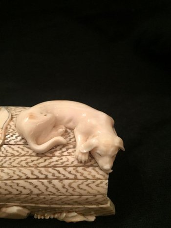 Okimono Japonais En Corne D’époque Fin XIXe Siècle.