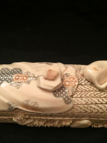 Okimono Japonais En Corne D’époque Fin XIXe Siècle.