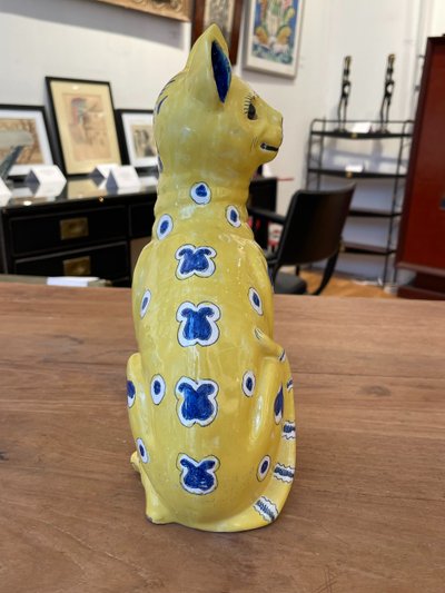 Due gatti in ceramica gialla, Emile Gallé (1846-1904)