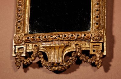 Papal interest: a beautiful mirror decorated with the papal coat of arms and two keys, last quarter of the 18th century