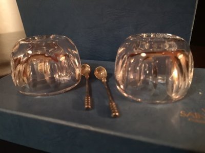 Coffret de paire de salerons en cristal Saint Louis