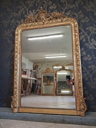 19th century mirror 173 x 120