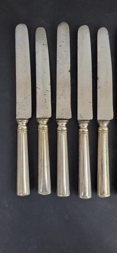 Set of 8 silver-plated Christofle knives, 19th century