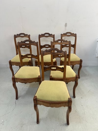 Set di sei sedie in stile Luigi Filippo in ciliegio, XIX secolo