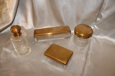 Louis XVI style engraved glass toiletry set, late 19th century