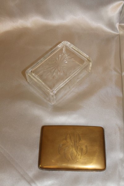 Louis XVI style engraved glass toiletry set, late 19th century