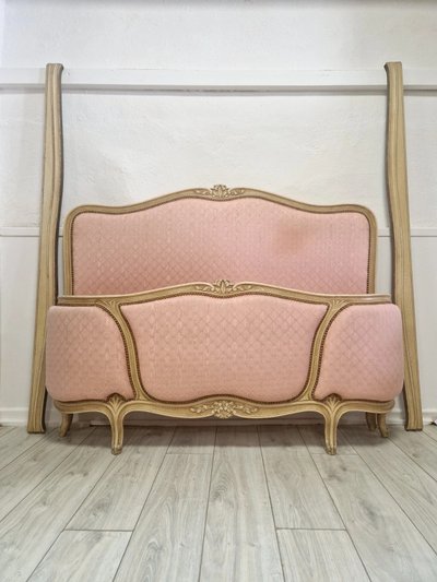 Letto matrimoniale Corbeille rosa francese in stile Luigi XV