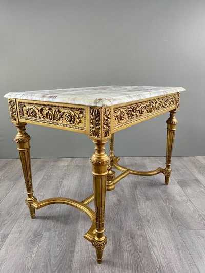 Table de Style Louis XVI à Plateau en Marbre – XIXe Siècle