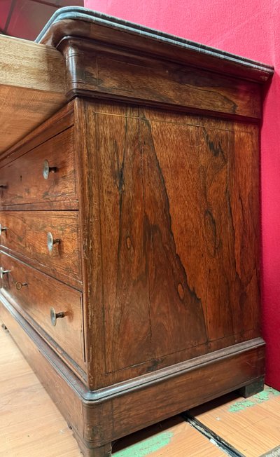 Commode