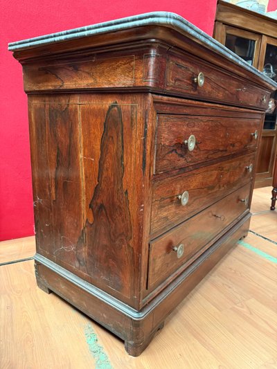 Commode