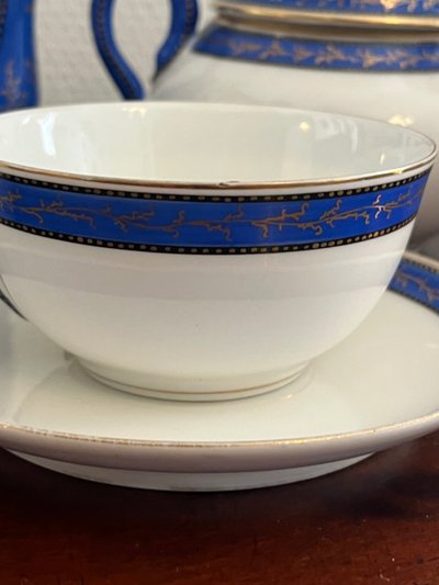 Service à thé « égoïste » porcelaine l’Escalier de Cristal