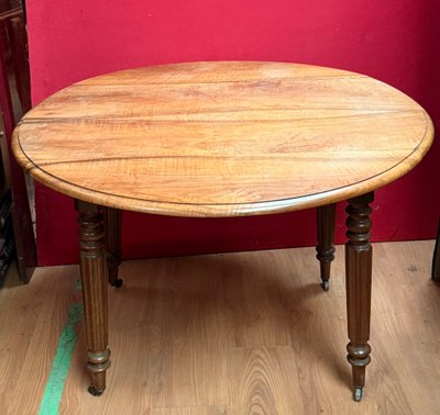 Table en noyer