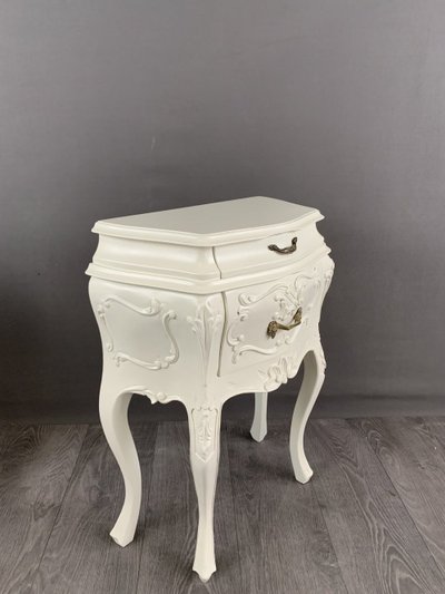 Ensemble de chambre de style Louis XV – Commode et deux chevets – XXe siècle