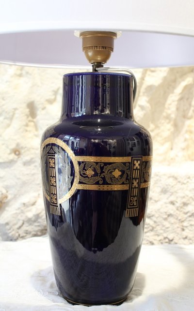 Lampe en faïence bleue avec décor à l'or Sarreguemines entre 1835 et 1900