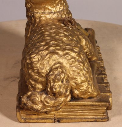 Agnello Mistico sul Libro con Sette Sigilli in Legno Dorato - XVIII Secolo