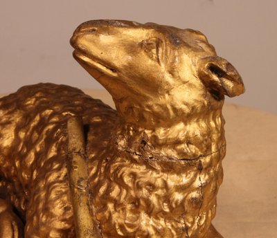 Agnello Mistico sul Libro con Sette Sigilli in Legno Dorato - XVIII Secolo