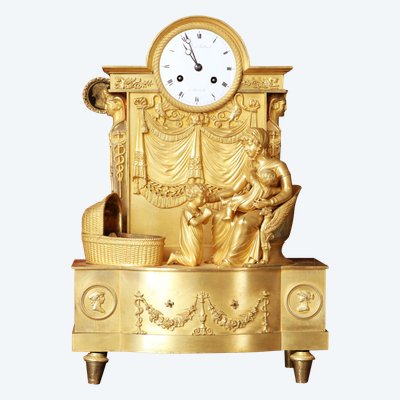 Restoration clock to the birth of the Duke of Bordeaux, in gilded bronze