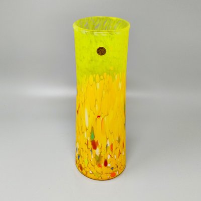 Vaso di lusso giallo anni '70, realizzato a mano in vetro di Murano dal Maestro del Vetro. Prodotto in Italia.
