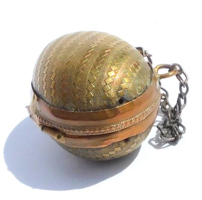 Child's Doll Sewing Kit in Brass Egg Miniature Steel Scissors Late 19th Century