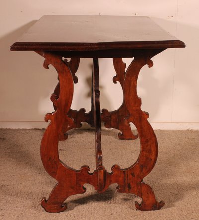 17th Century Italian Renaissance Walnut Table