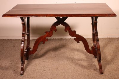 17th Century Italian Renaissance Walnut Table