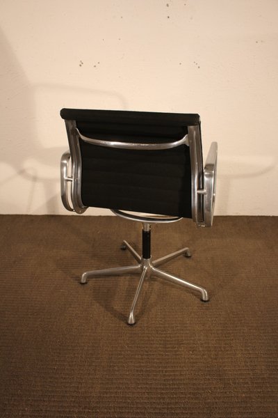 Bellissimo set di 8 poltrone Eames