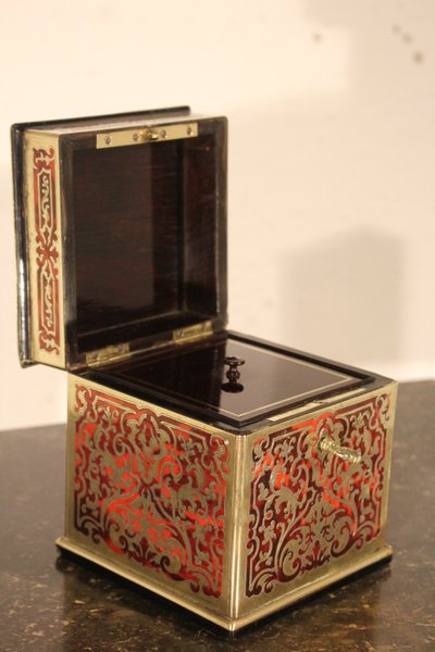 Tajan tea box