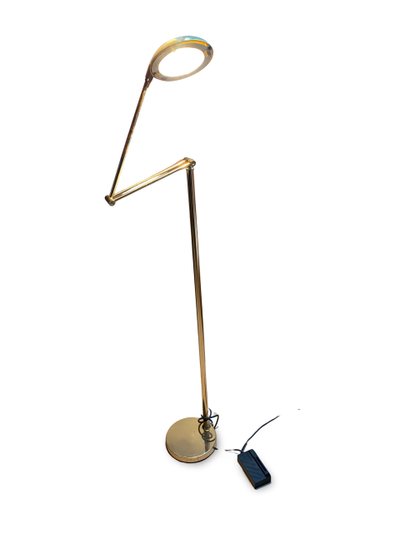 Articulated halogen lamp in chrome-plated brass – 1990s design – Made in Italy – Height 155cm